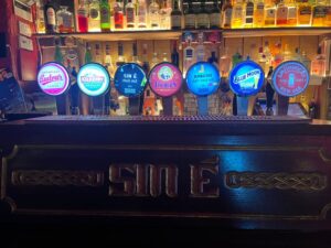 Taps at Sin É